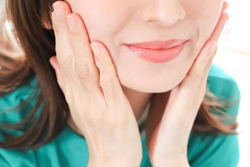 【薬学博士監修】口周りの乾燥に悩む人は必見!原因と対策を知ってしっかりケア